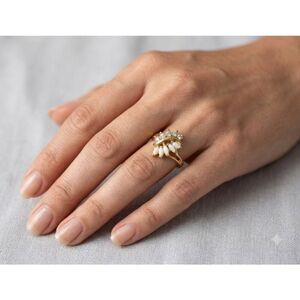 Ring  Faux Opal and Rhinestones Sz 6 3/4